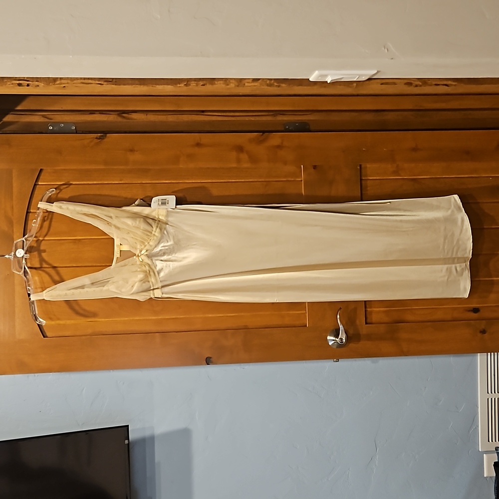 Women's nightgown
